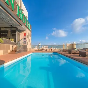 https://bn-center-hotel.nhatrangbesthotels.com